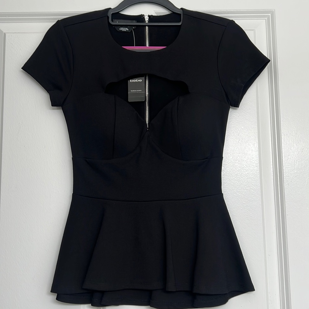 bebe “SWEETHEART OPEN NECK PEPLUM TOP”
